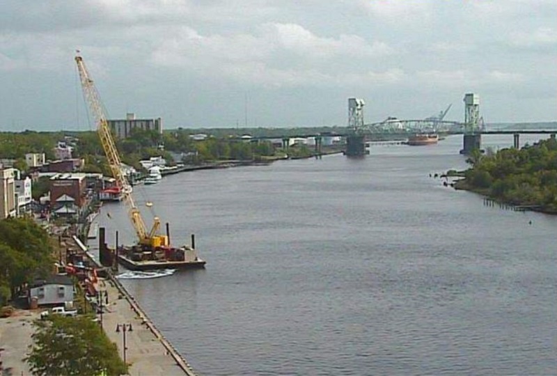 River Walk & Memorial Bridge, Wilmington, NC Webcam / Camera