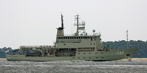 HMAS Leeuwin - Royal Australian Navy